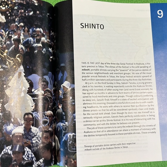 Invitation To World Religions Oxford University Press Softcover Book - Picture 12 of 16